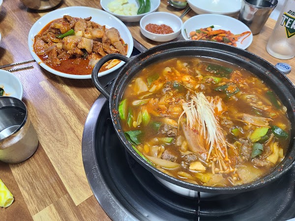 시장식육식당 2