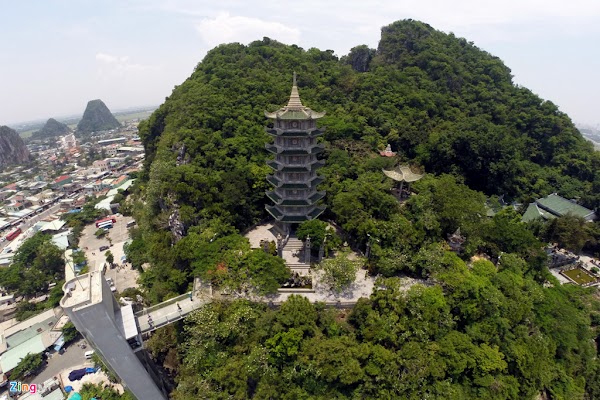 The Marble Mountains 4