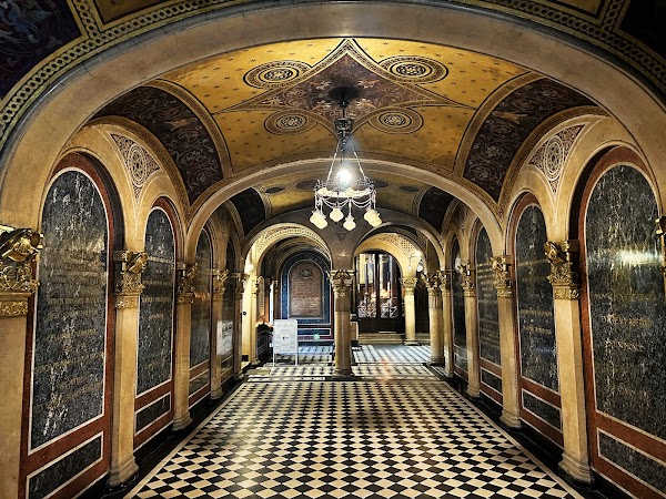 Holy Trinity Greek Orthodox Church 4