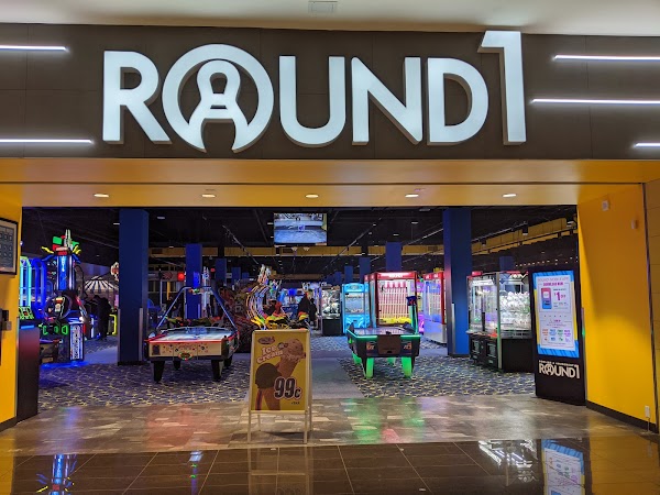 Round1 Bowling & Arcade - South Las Vegas 3