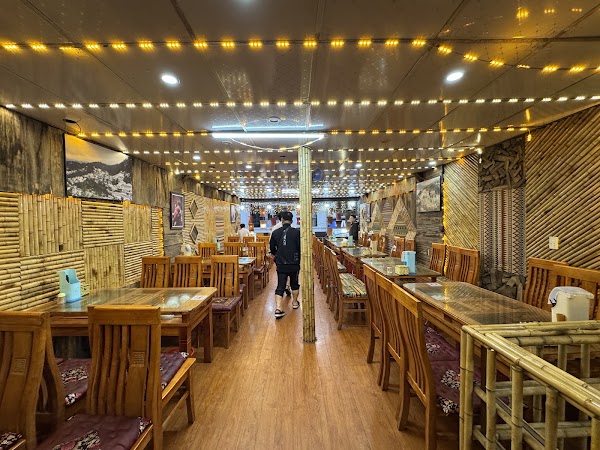 Nhà Hàng Ngọc Duy