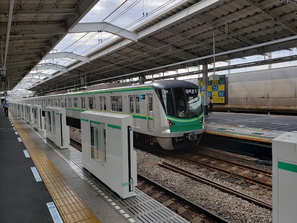 Yoyogi-Uehara Station 4