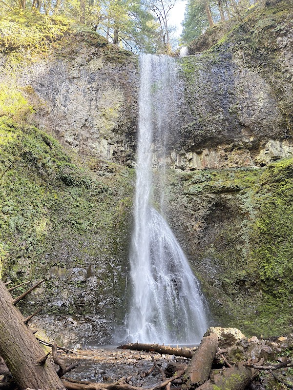 South Falls Lodge Trailhead 4