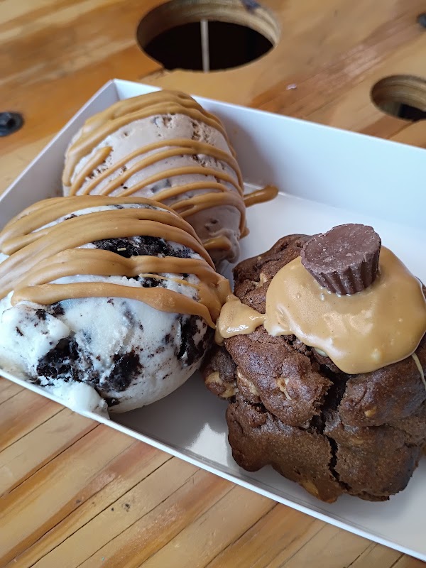 Sweet Clicks, Selfie Dessert Bar 4