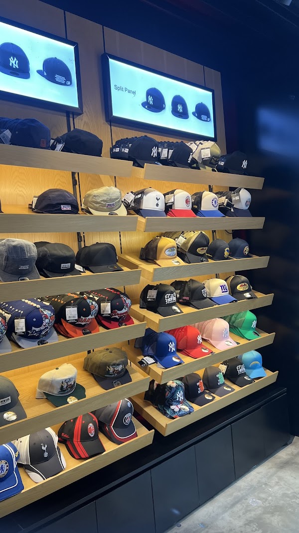 New Era Cap Hongdae 4