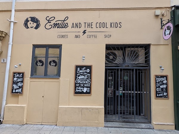 Emilie and the Cool Kids Vieux Nice 4