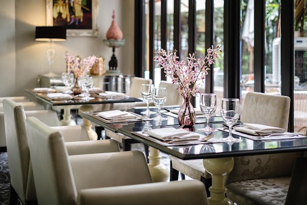 Miss Siam Restaurant (ห้องอาหารมิสสยาม) 1