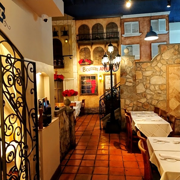 Mimmo's 3