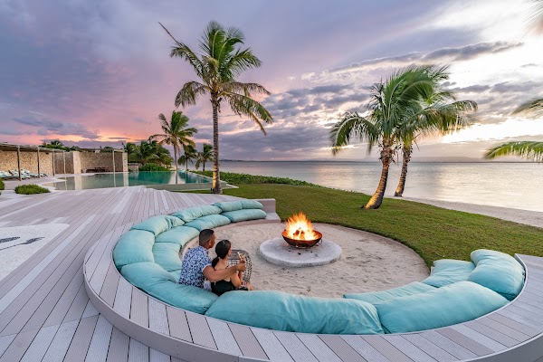 Miavana by Time + Tide