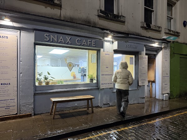 Snax Cafe