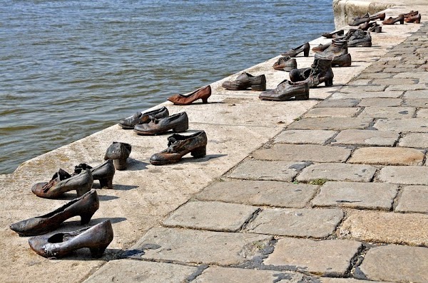 Shoes on the Danube Bank 5