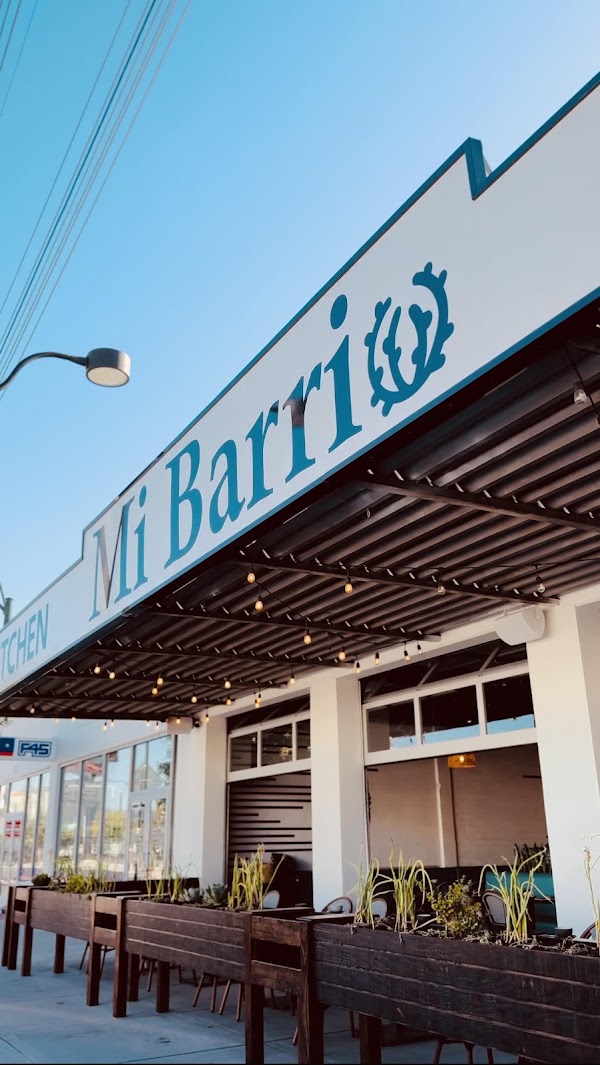 Mi Barrio Kitchen & Cocktails 1