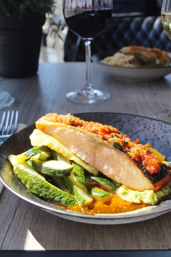 Le Bistro Parisien 5