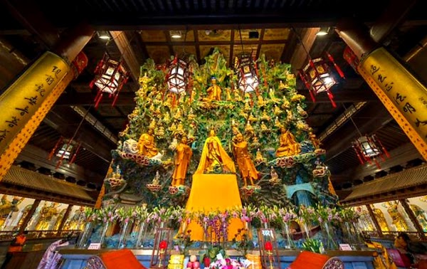 Longhua Temple 4