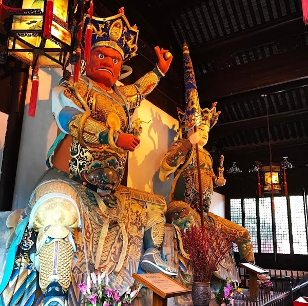 Longhua Temple 2