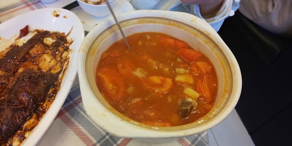 Linglong Restaurant 3
