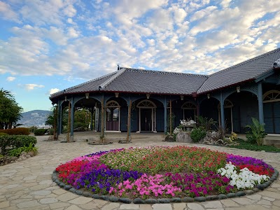 Glover Garden 1