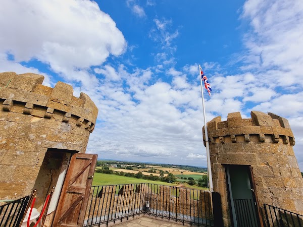 Broadway Tower 4