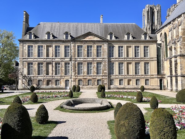 Palais du Tau 1