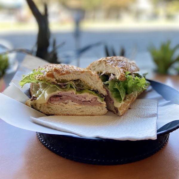 Lou's Cafe 5