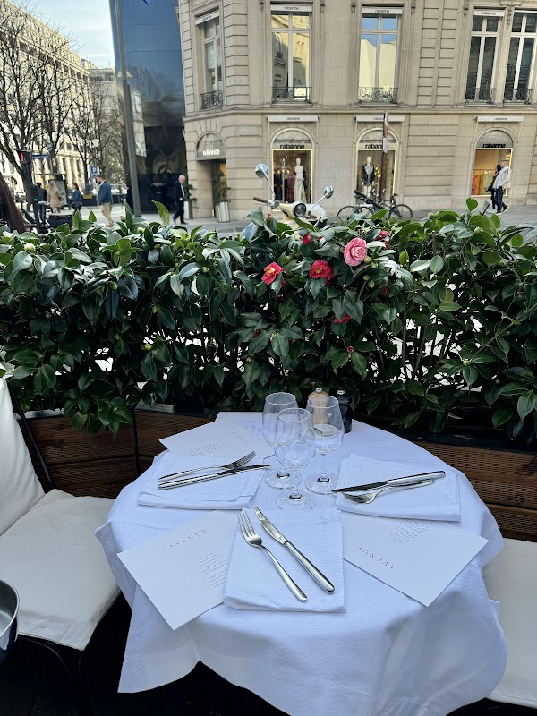 L'Avenue