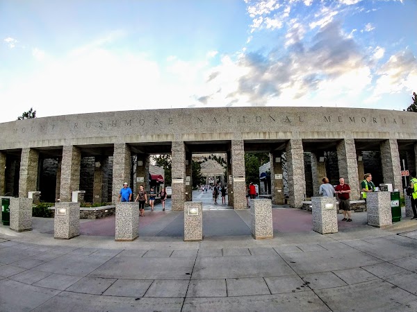 Mount Rushmore National Memorial 2