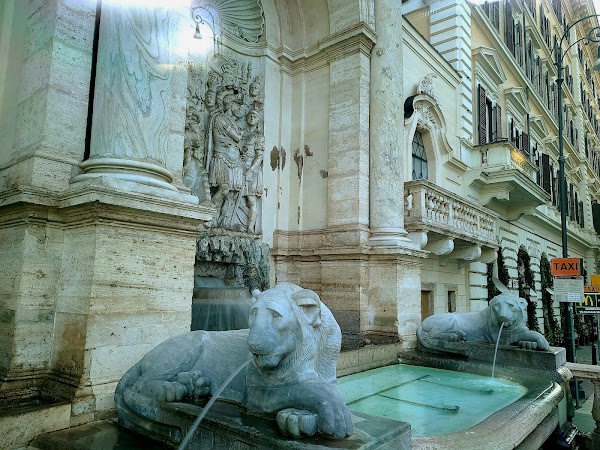 Fountain of Moses 3