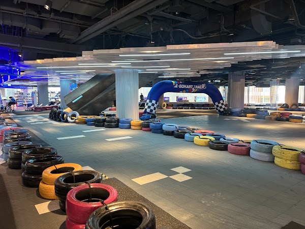 Playerbox at 4th fl. Siam Discovery (Indoor E-Gokart Track, Game Arcade, Digger Land-空调电动卡丁车赛道, 游戏街机区, 挖掘乐园,) 1
