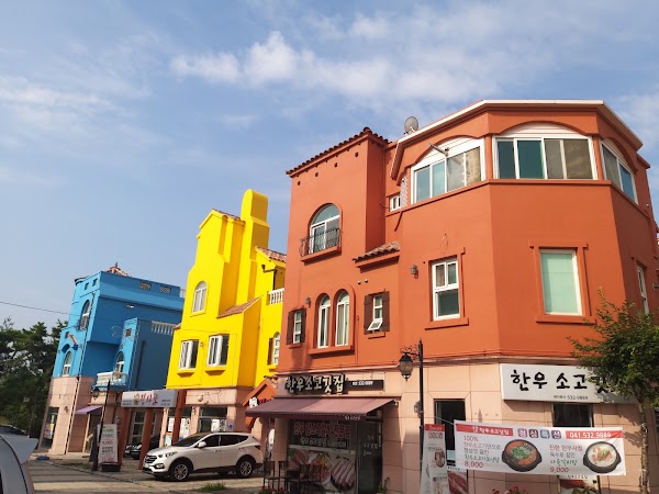 Asan Mediterranean Village 3