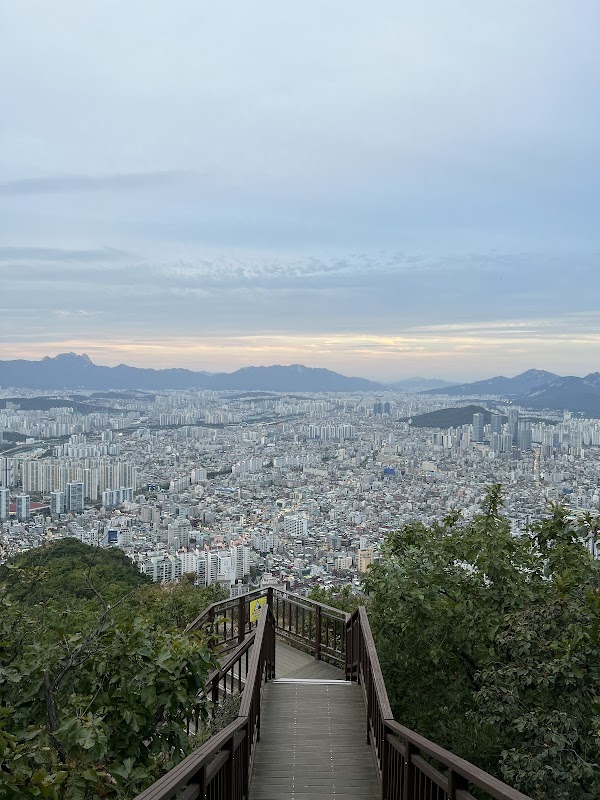 용마산 전망대