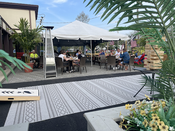 Jackson Hall American Bar & Grille 1