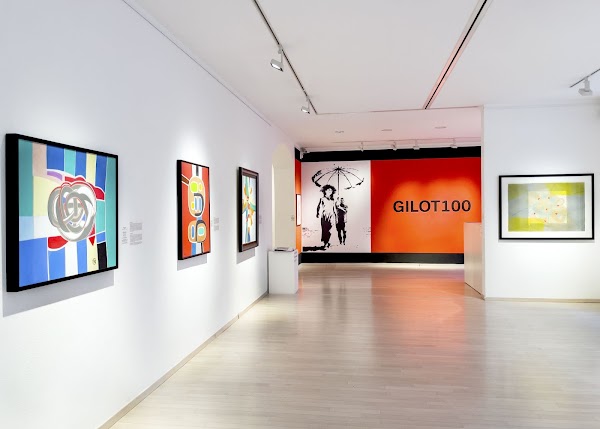 Varfok Gallery