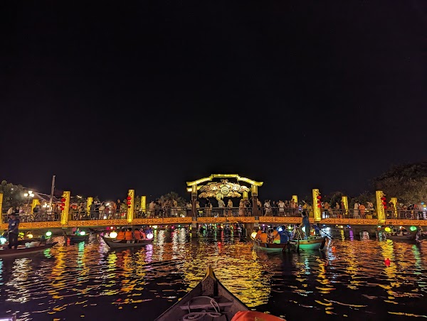 Hoai river boat 4