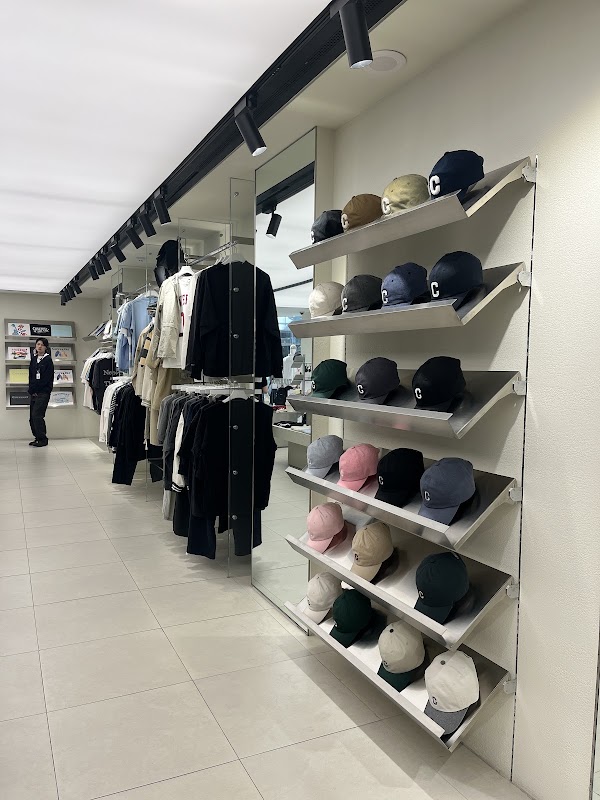 Covernat Myeongdong Flagship Store 5