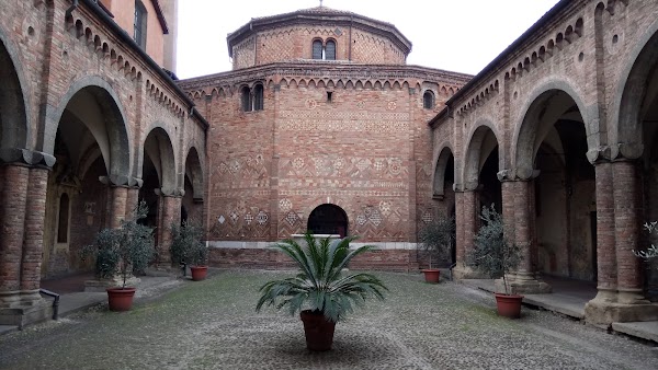 Piazza of Santo Stefano 4