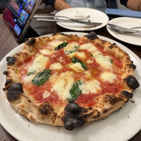 PST Higashi Azabu (Pizza Studio Tamaki Higashi Azabu) 3
