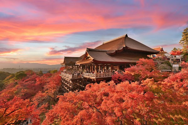 Kiyomizu-dera: A Journey Through History and Scenic Beauty