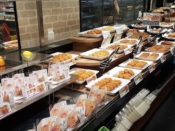 AEON MALL Makuhari New City 3