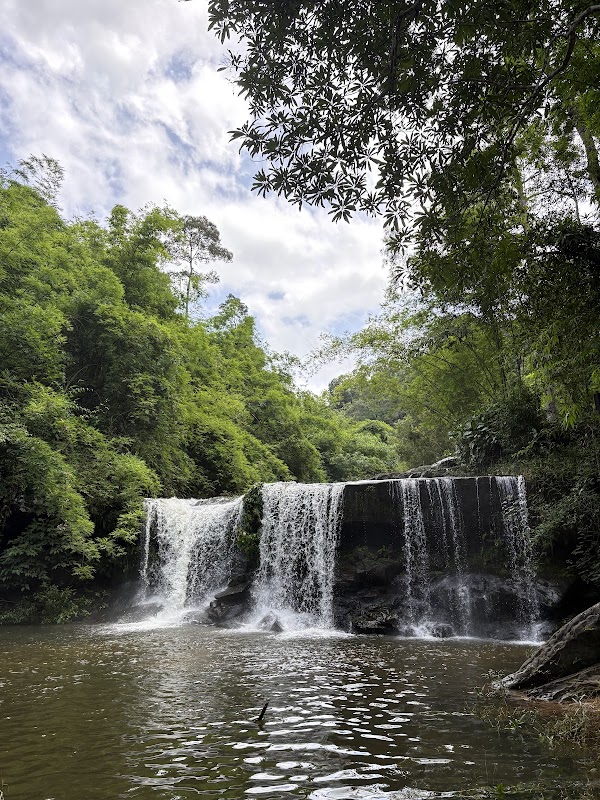 Praon La-or Waterfall 1