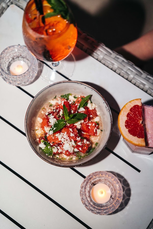 Cascada Rooftop Bar + Kitchen 5