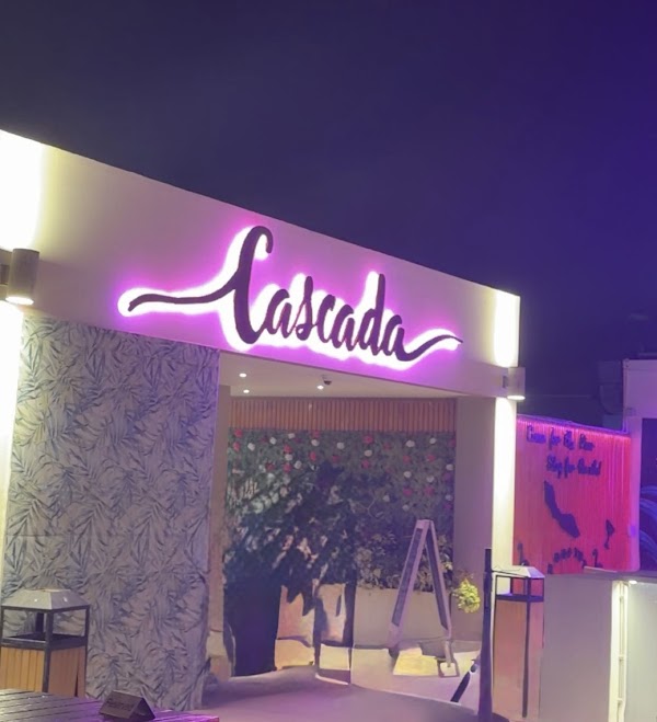 Cascada Rooftop Bar + Kitchen 2