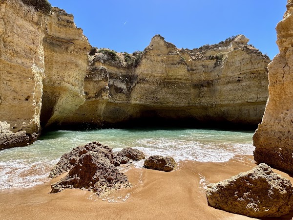 Praia do Ninho de Andorinha 1