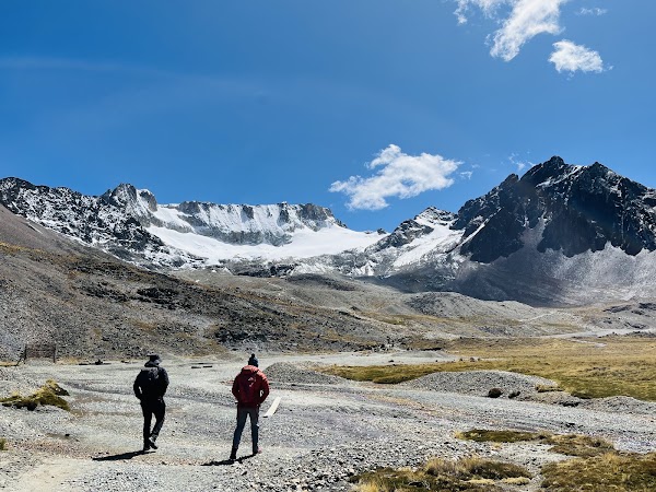 Laguna Charquini 1