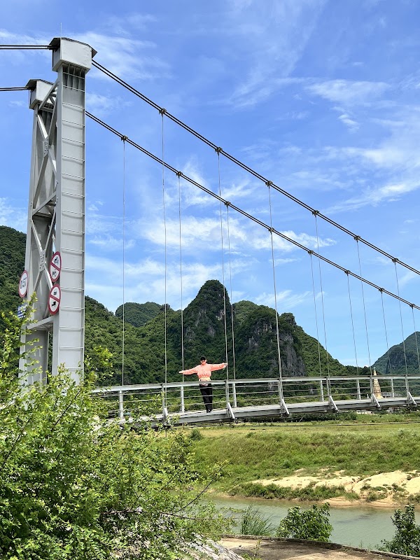 Cầu treo Thanh Sen