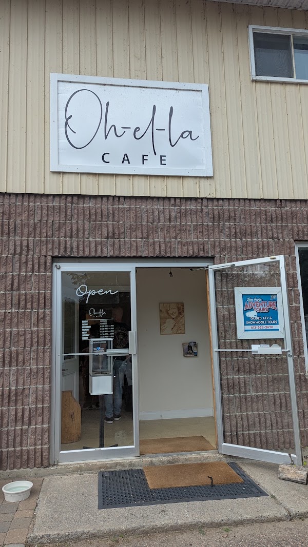 Oh-el-la Cafe Calabogie 2
