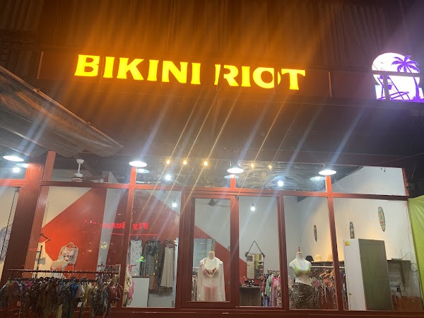 BIKINI RIOT