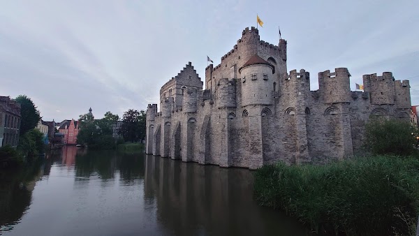 Hoofdbrug 4