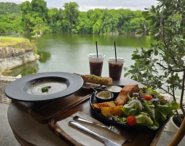 Serene House Cafe 4