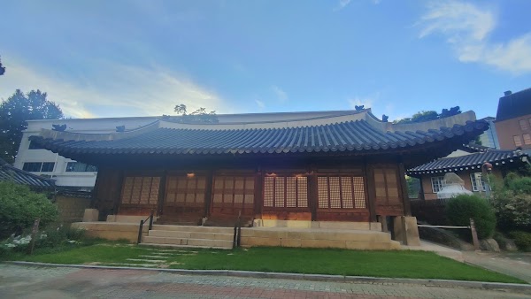 Seoul Anglican Cathedral of St. Mary the Virgin and St. Nicholas 2