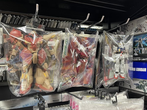 BOOKOFF Akihabara Ekimae Store 3
